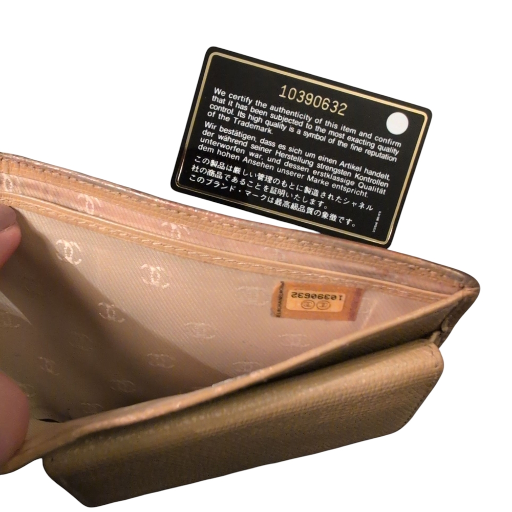 CHANEL Metallic Gold Wallet - Picture 6 of 14